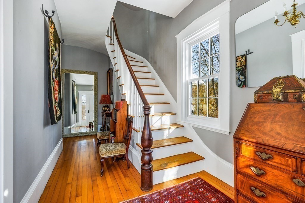 342 East Street Hingham, MA 02043 - Photo 5 of 40