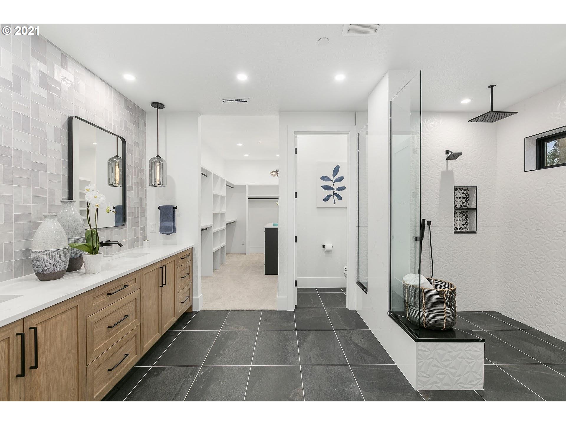 13589 Goodall Road Lake Oswego, OR 97034 - Photo 14 of 32 Gallery Image 14