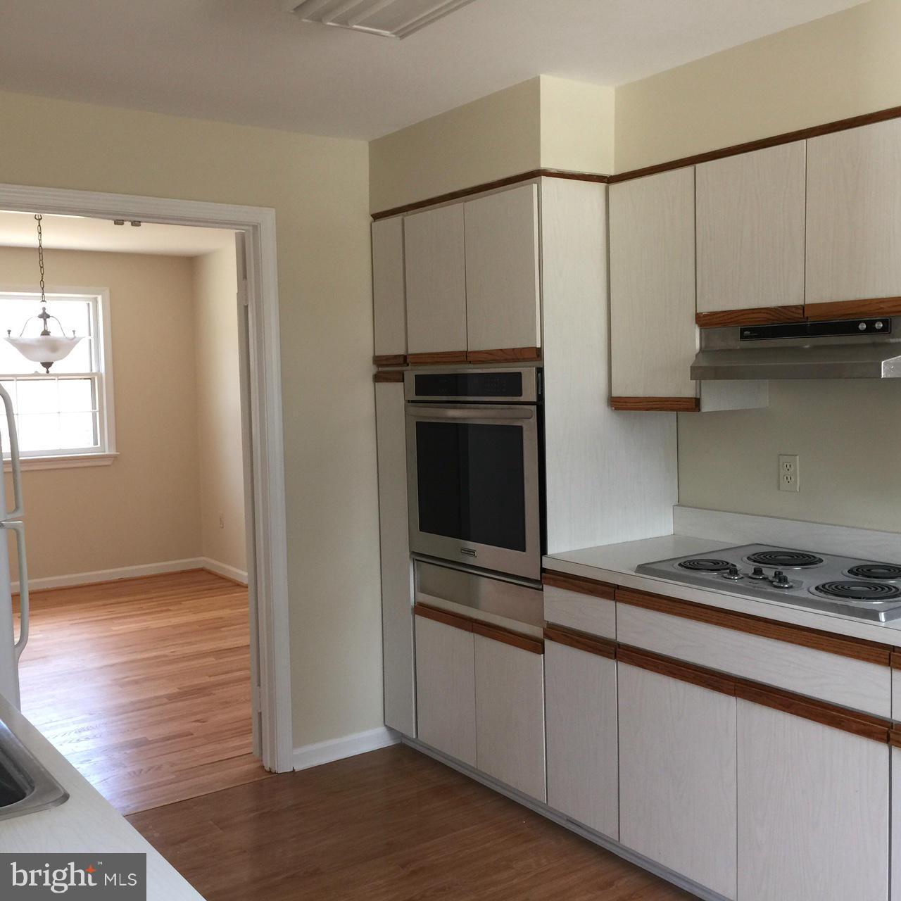 8805 Brierly Road Chevy Chase, MD 20815 - Photo 6 of 29 Kitchen