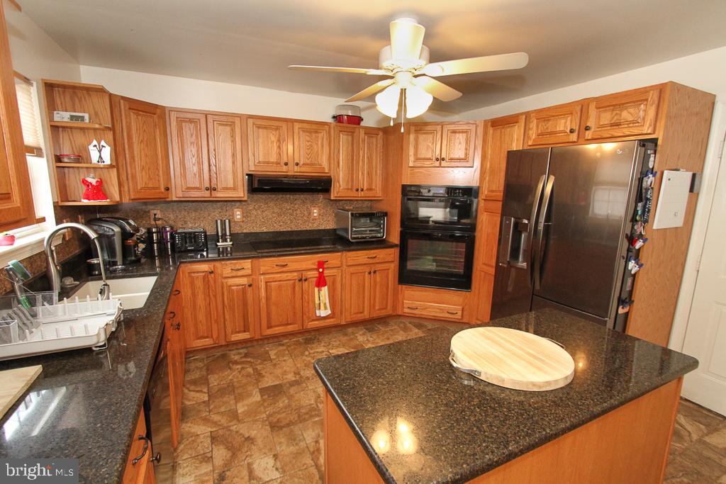 2478 Rosenberry Road Gilbertsville, PA 19525 - Photo 11 of 39 Gallery Image 11
