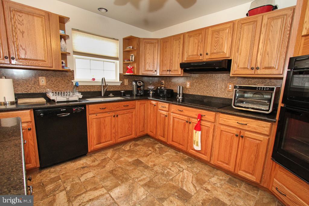 2478 Rosenberry Road Gilbertsville, PA 19525 - Photo 12 of 39 Gallery Image 12
