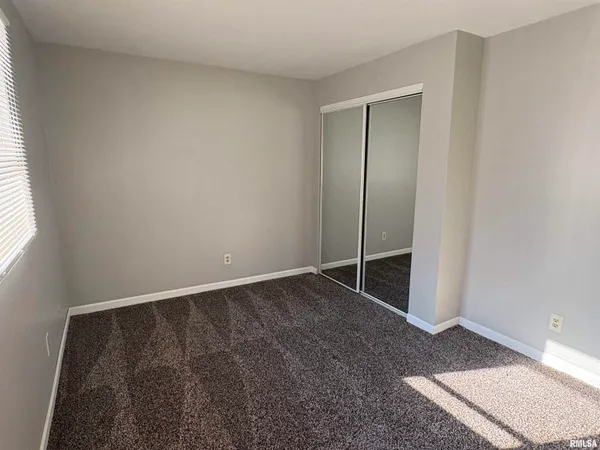 $725 | 140 West Bluff Street, Unit A1, East Peoria, IL 61611