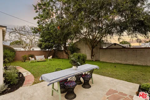 $1,295,000 | 6546 West 85th Street, Los Angeles, CA 90045