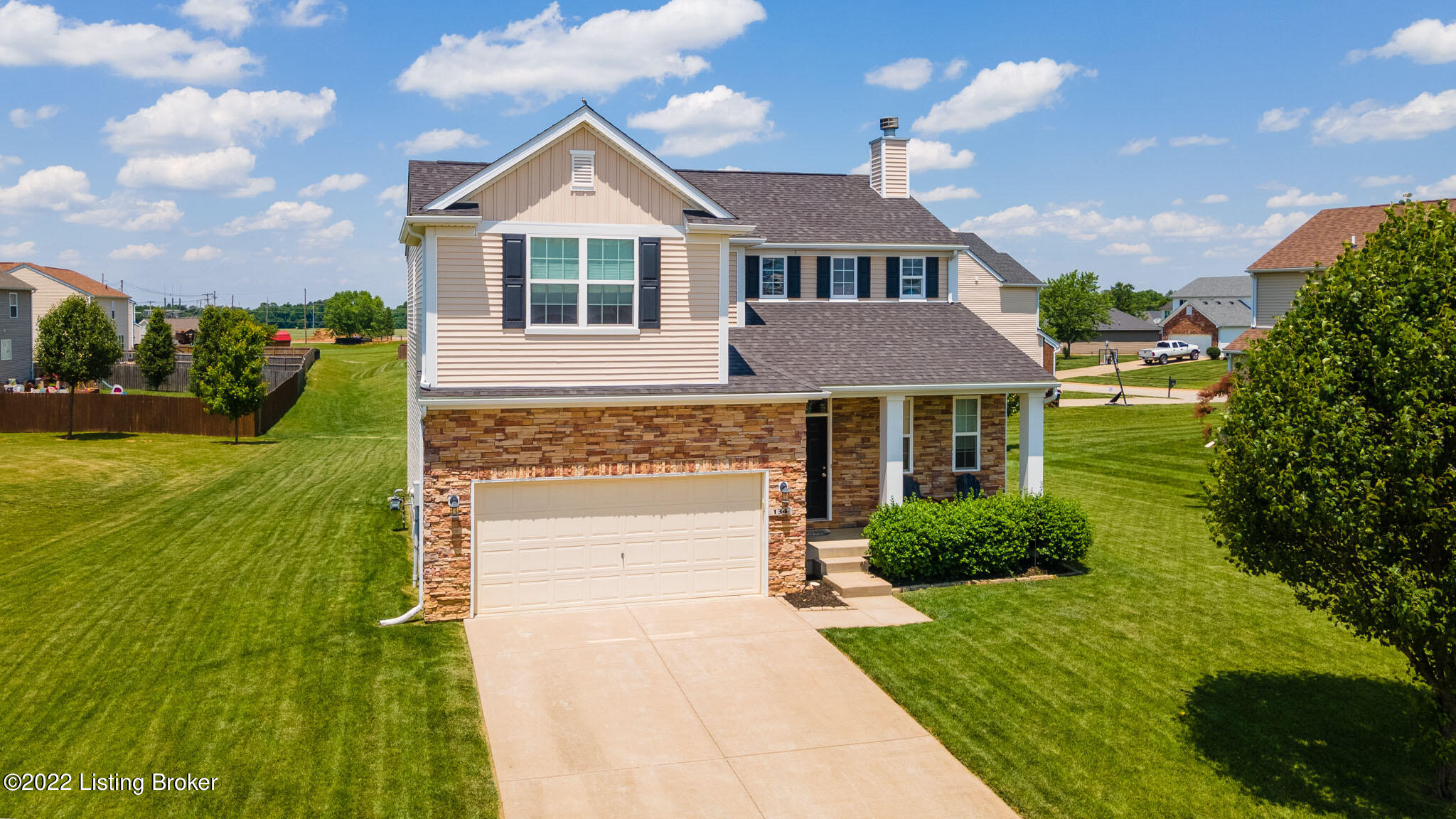 134 Golden Wing Road Mount Washington, KY 40047 - Photo 2 of 48 2
