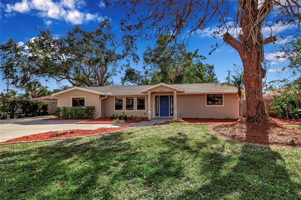 2452 Main Street Sarasota, FL 34237 - Photo 1 of 1