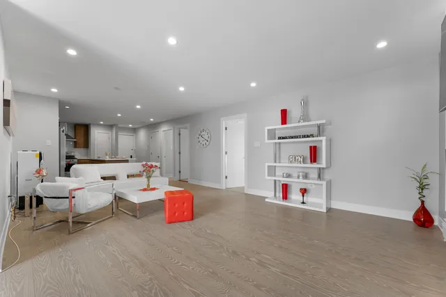 $234,900 | 3109 Paris Avenue, Unit 204, River Grove, IL 60171