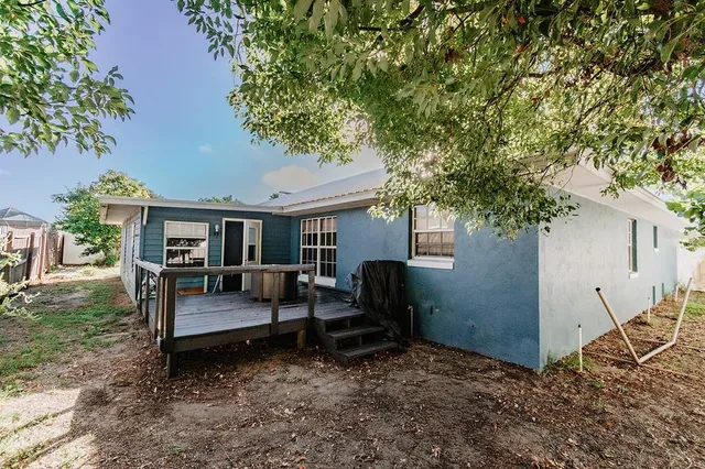 $374,900 | 403 Bigstaff Court, Winter Haven, FL 33884