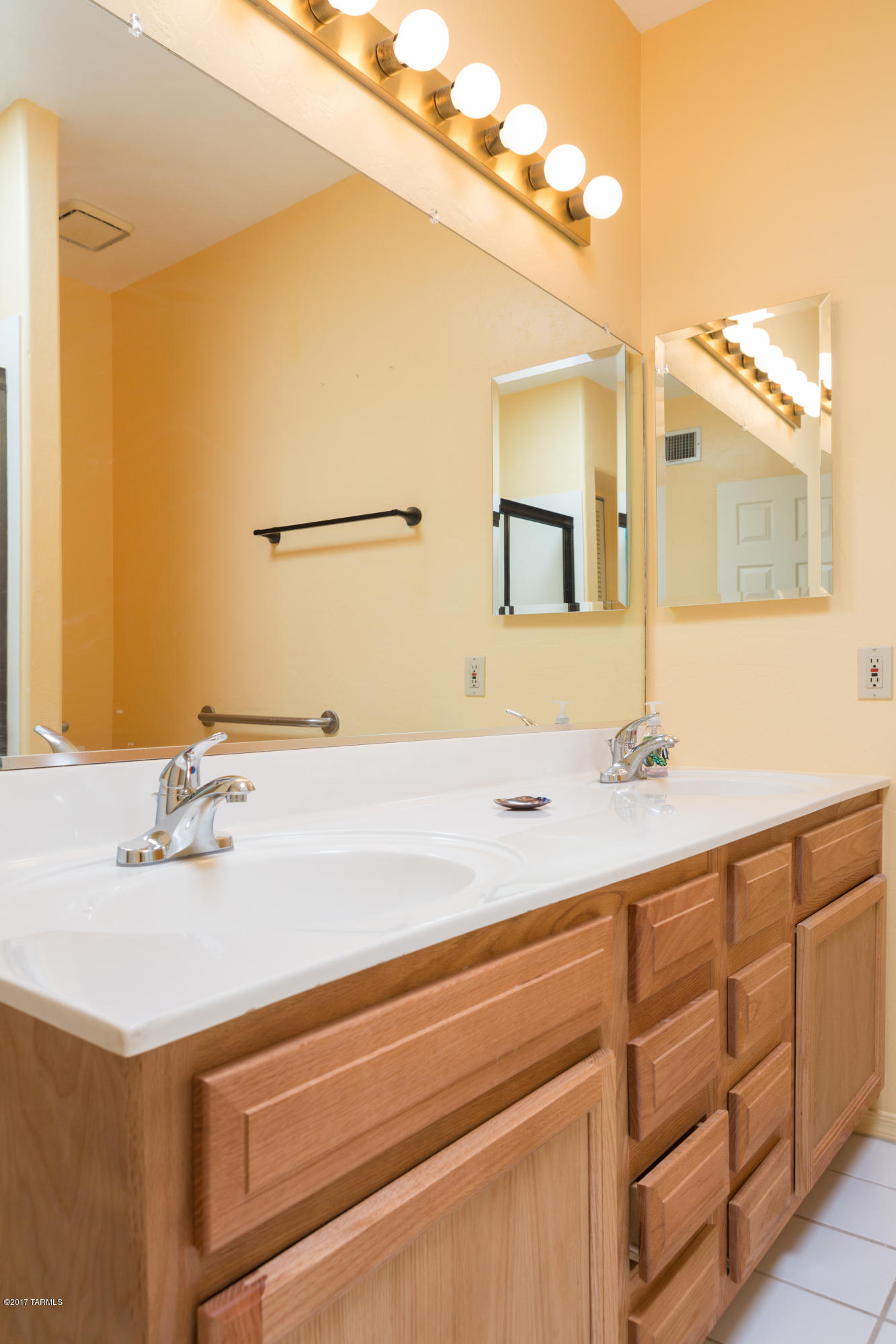 40 East Inverness Place Oro Valley, AZ 85737 - Photo 21 of 34