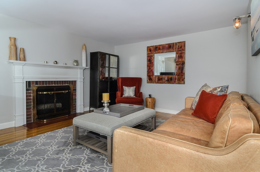 19 Ware Road Needham, MA 02492 - Photo 5 of 19