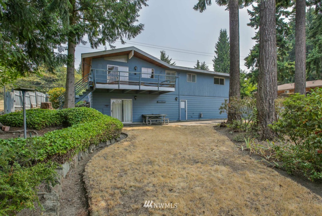 19653 Talbot Road South Renton, WA 98055 - Photo 22 of 25