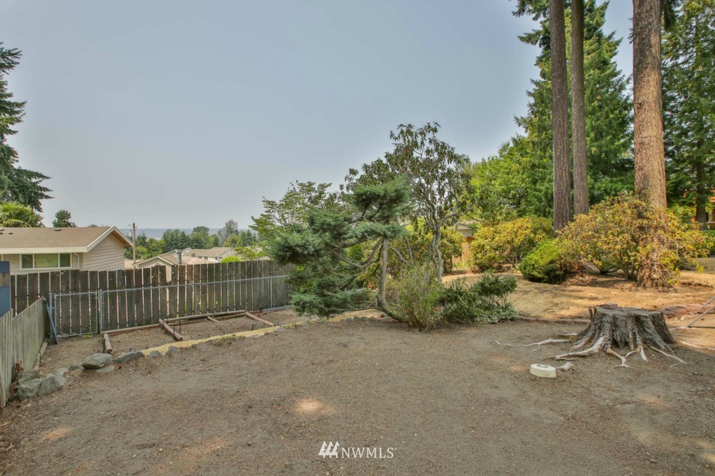 19653 Talbot Road South Renton, WA 98055 - Photo 24 of 25