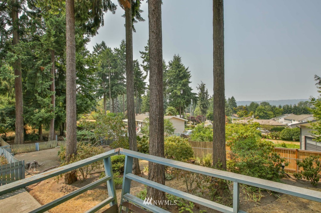 19653 Talbot Road South Renton, WA 98055 - Photo 25 of 25