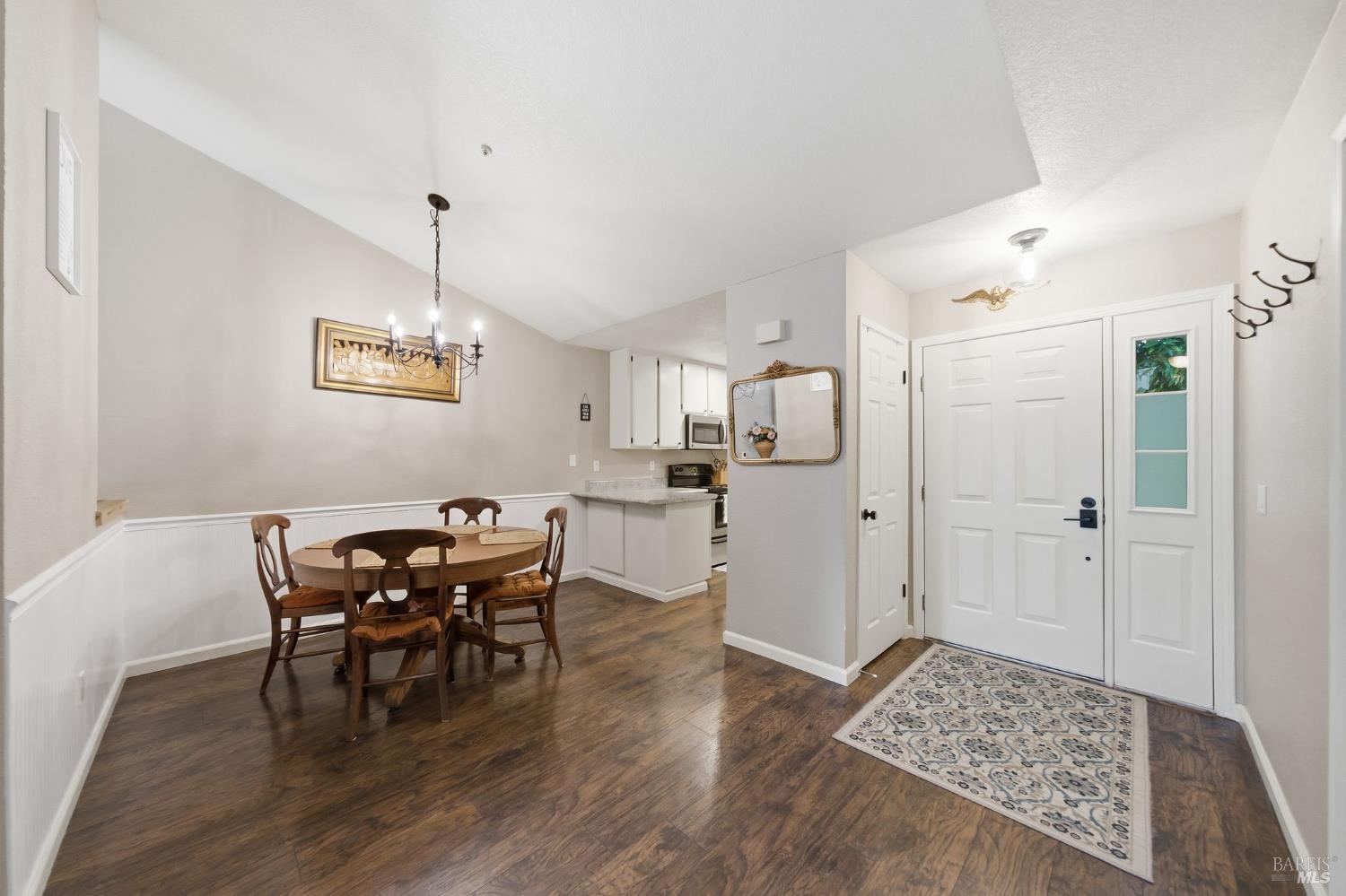 7078 Avenida Cala Rohnert Park, CA 94928 - Photo 12 of 46