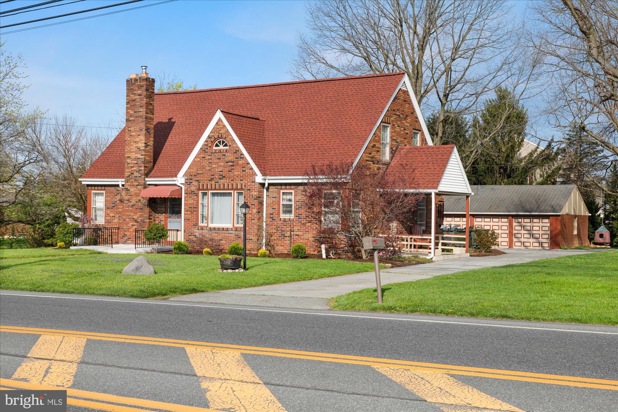 241 South Reading Road Ephrata, PA 17522 - Photo 2 of 29 Gallery Image 2