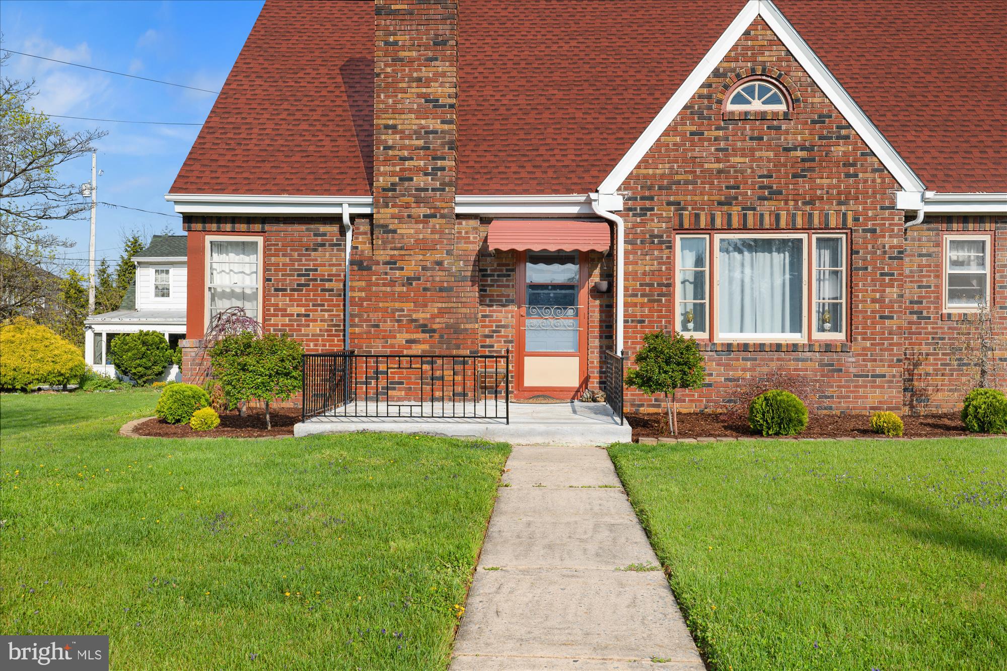 241 South Reading Road Ephrata, PA 17522 - Photo 3 of 29 Gallery Image 3