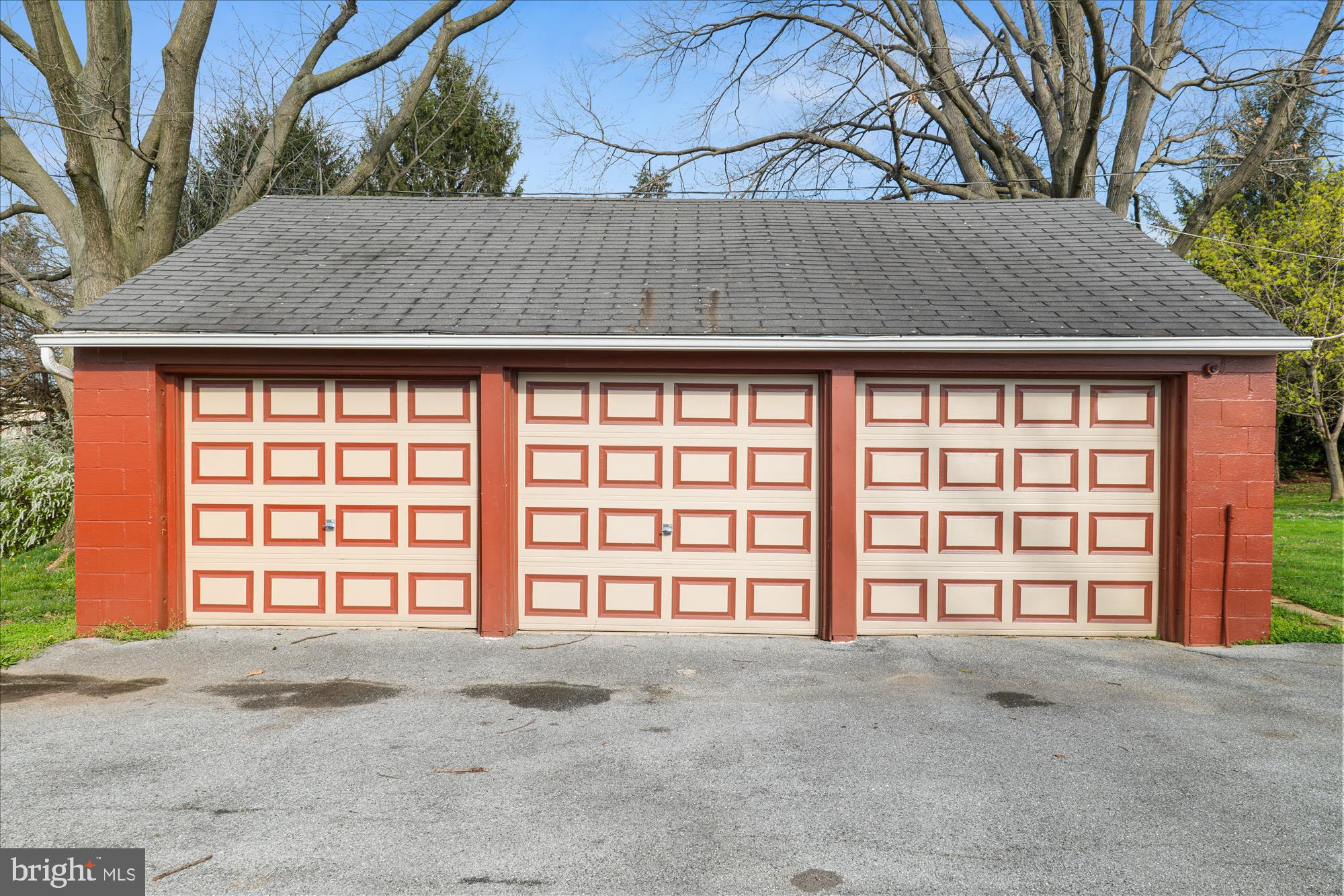 241 South Reading Road Ephrata, PA 17522 - Photo 6 of 29 Gallery Image 6