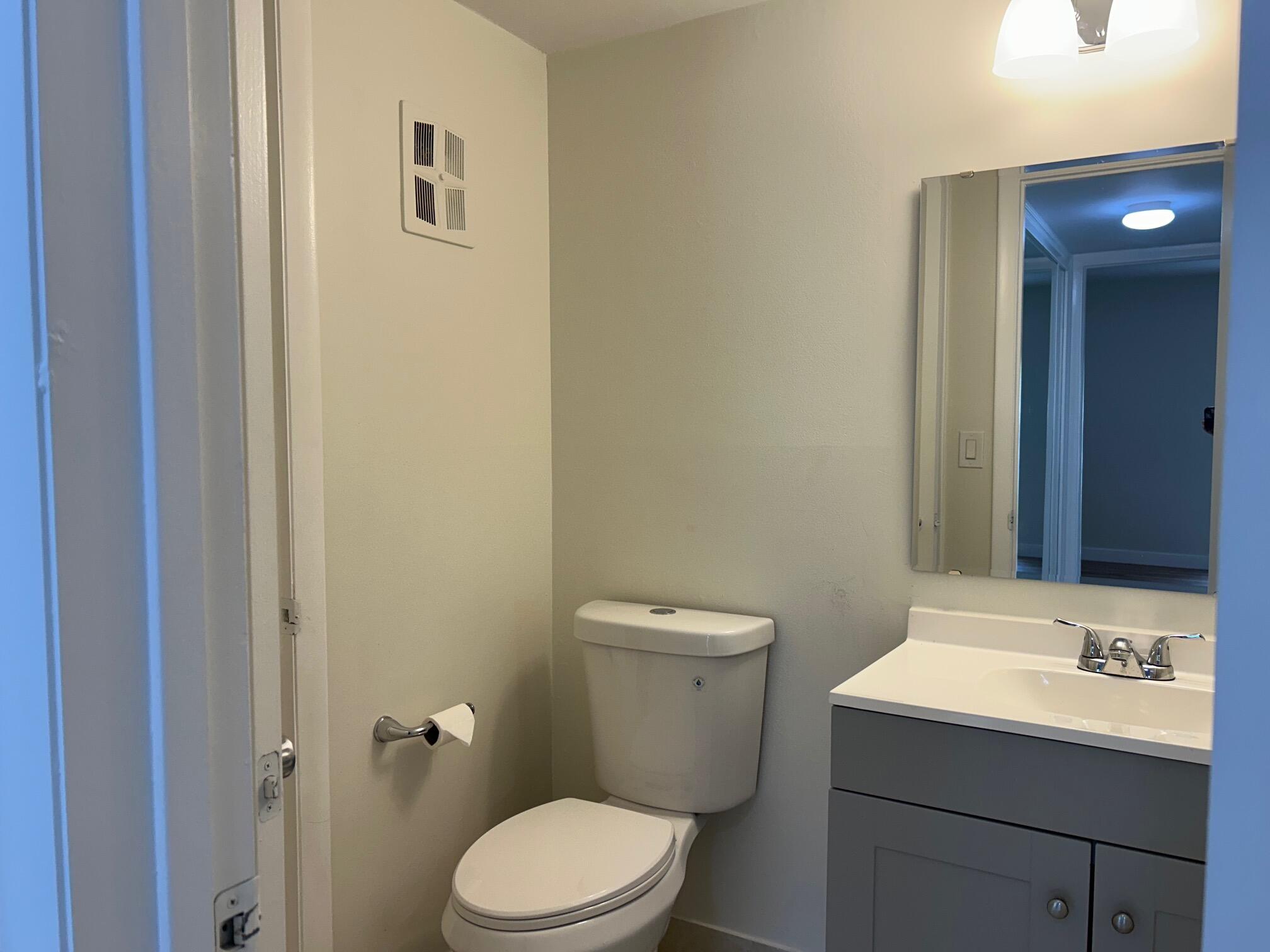 620 Northwest 13th Street, Unit 15 Boca Raton, FL 33486 - Photo 7 of 29 "Half Bath"
