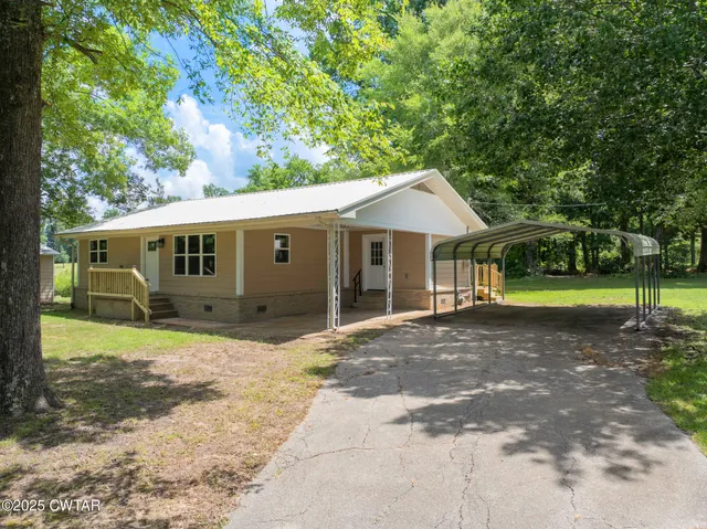 $219,000 | 869 West 4th Street, Parsons, TN 38363