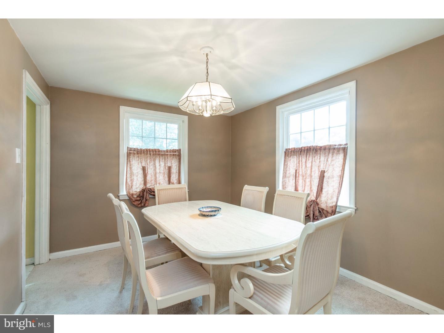465 Harwicke Road Springfield, PA 19064 - Photo 8 of 23 Dining Room