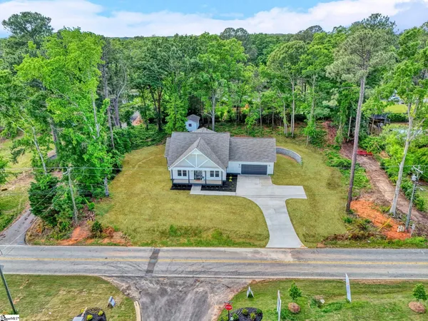 $449,900 | 208 Pinehaven Street, Laurens, SC 29360