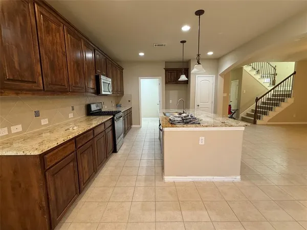 $3,700 | 309 Sir Brine Drive, Lewisville, TX 75056