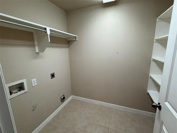 $3,700 | 309 Sir Brine Drive, Lewisville, TX 75056