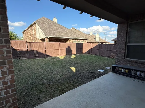 $3,700 | 309 Sir Brine Drive, Lewisville, TX 75056