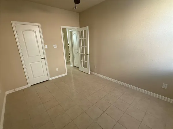 $3,700 | 309 Sir Brine Drive, Lewisville, TX 75056