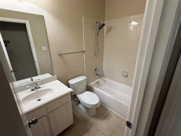 $3,700 | 309 Sir Brine Drive, Lewisville, TX 75056