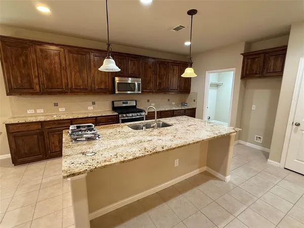 $3,700 | 309 Sir Brine Drive, Lewisville, TX 75056