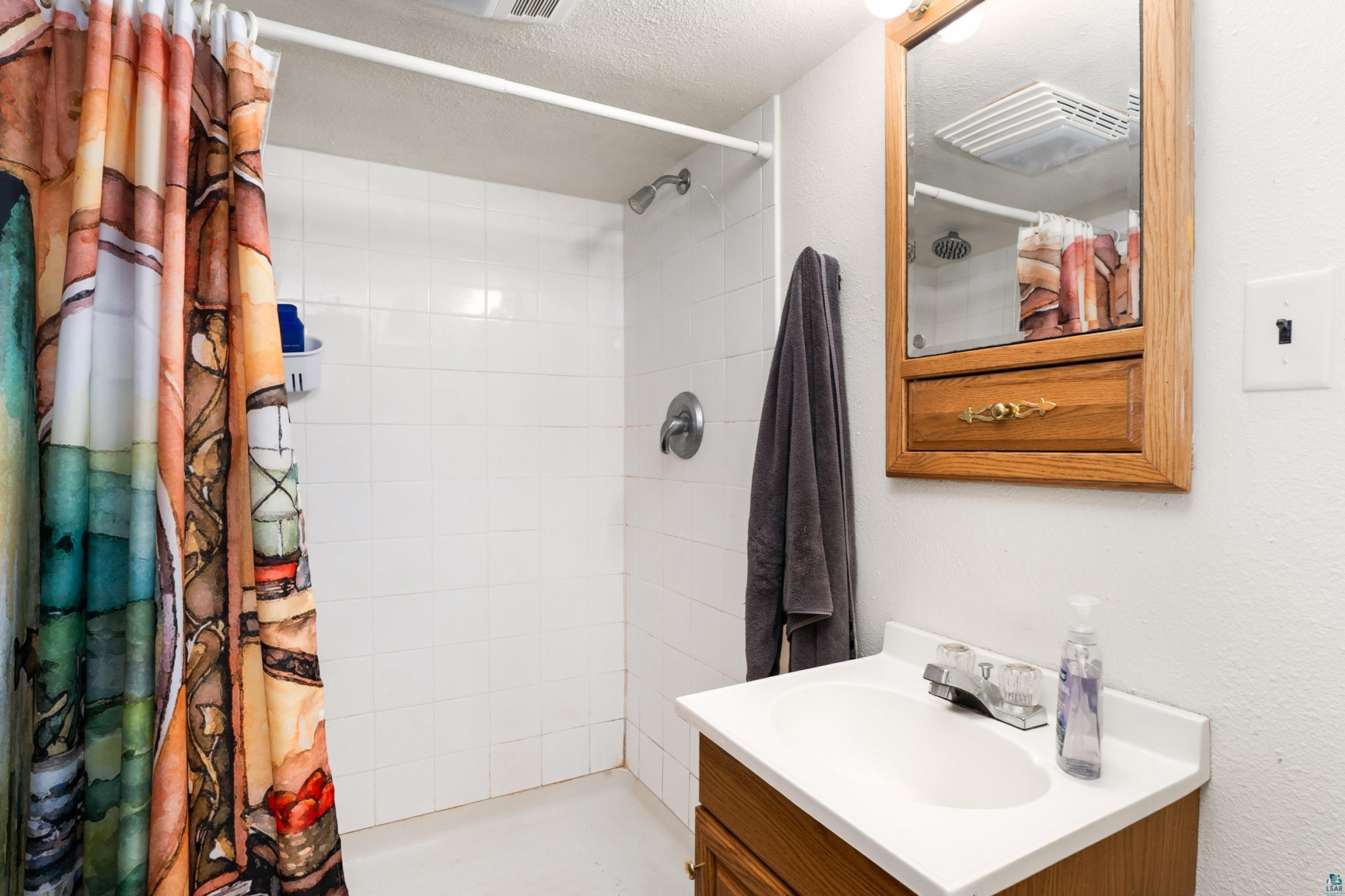 5410 Oneida Street Duluth, MN 55804 - Photo 39 of 58