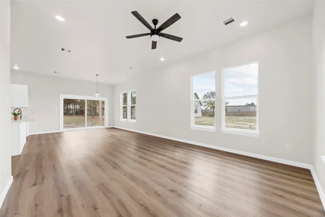 $2,000 | 56 Road 5604 Cleveland Tx 77327, Cleveland, TX 77327