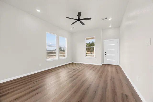 $2,000 | 56 Road 5604 Cleveland Tx 77327, Cleveland, TX 77327