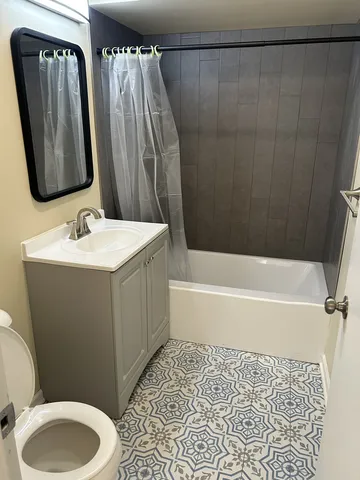 $1,450 | 1002 Parkwood Drive, Unit 2E, Joliet, IL 60432