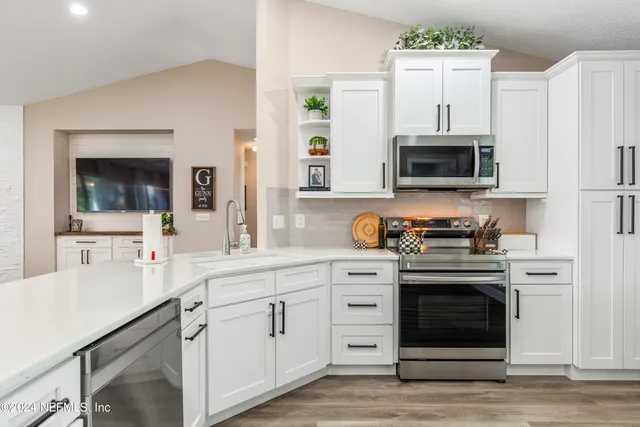 $2,600 | 1587 Shelter Cove Drive, Fleming Island, FL 32003