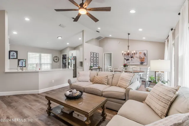 $2,600 | 1587 Shelter Cove Drive, Fleming Island, FL 32003