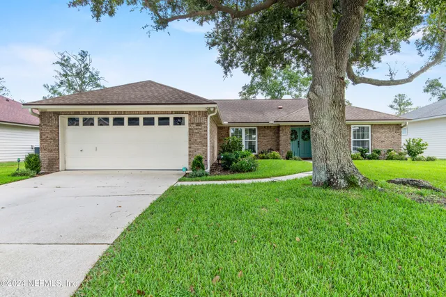 $2,600 | 1587 Shelter Cove Drive, Fleming Island, FL 32003