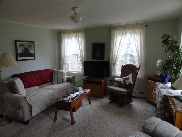 218 Cemetery Road Bath, NH 03740 - Photo 2 of 10