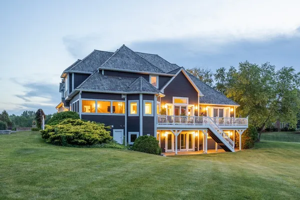 $930,000 | 1624 Bull Valley Drive, Woodstock, IL 60098