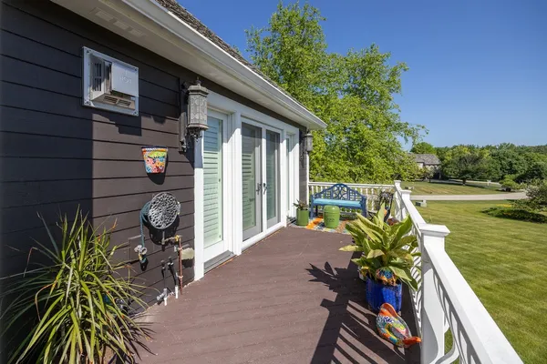 a black and white photo of a living room