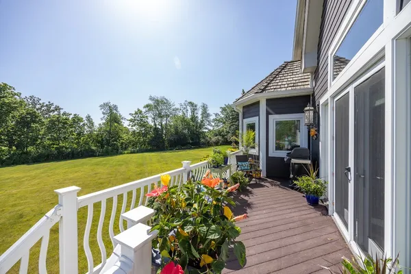 $930,000 | 1624 Bull Valley Drive, Woodstock, IL 60098