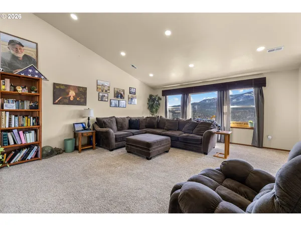 $520,000 | 58400 4-k Overlook Lane, John Day, OR 97845