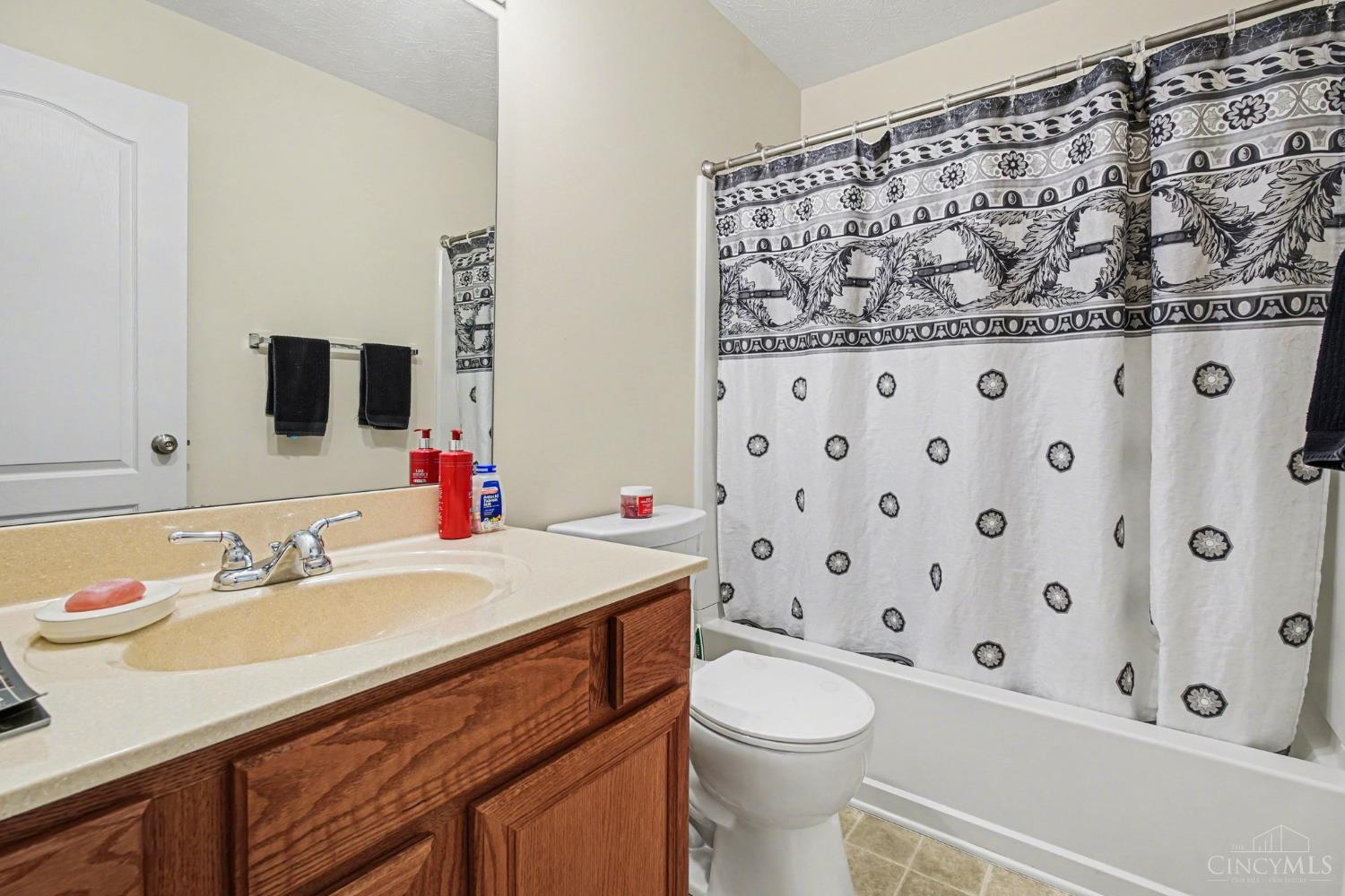 4563 Foley Road, Unit 11 Cincinnati, OH 45238 - Photo 11 of 16