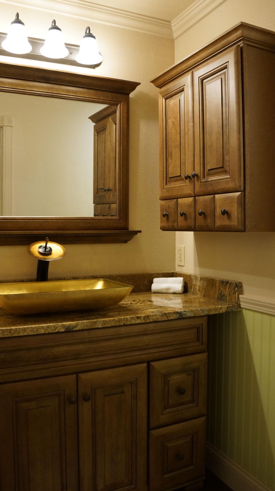 7706 Hidden Meadows Road Shingletown, CA 96088 - Photo 38 of 52 Master Bathroom