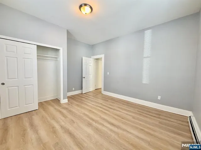 $2,000 | 160 Stuyvesant Avenue, Unit 2, Kearny, NJ 07032