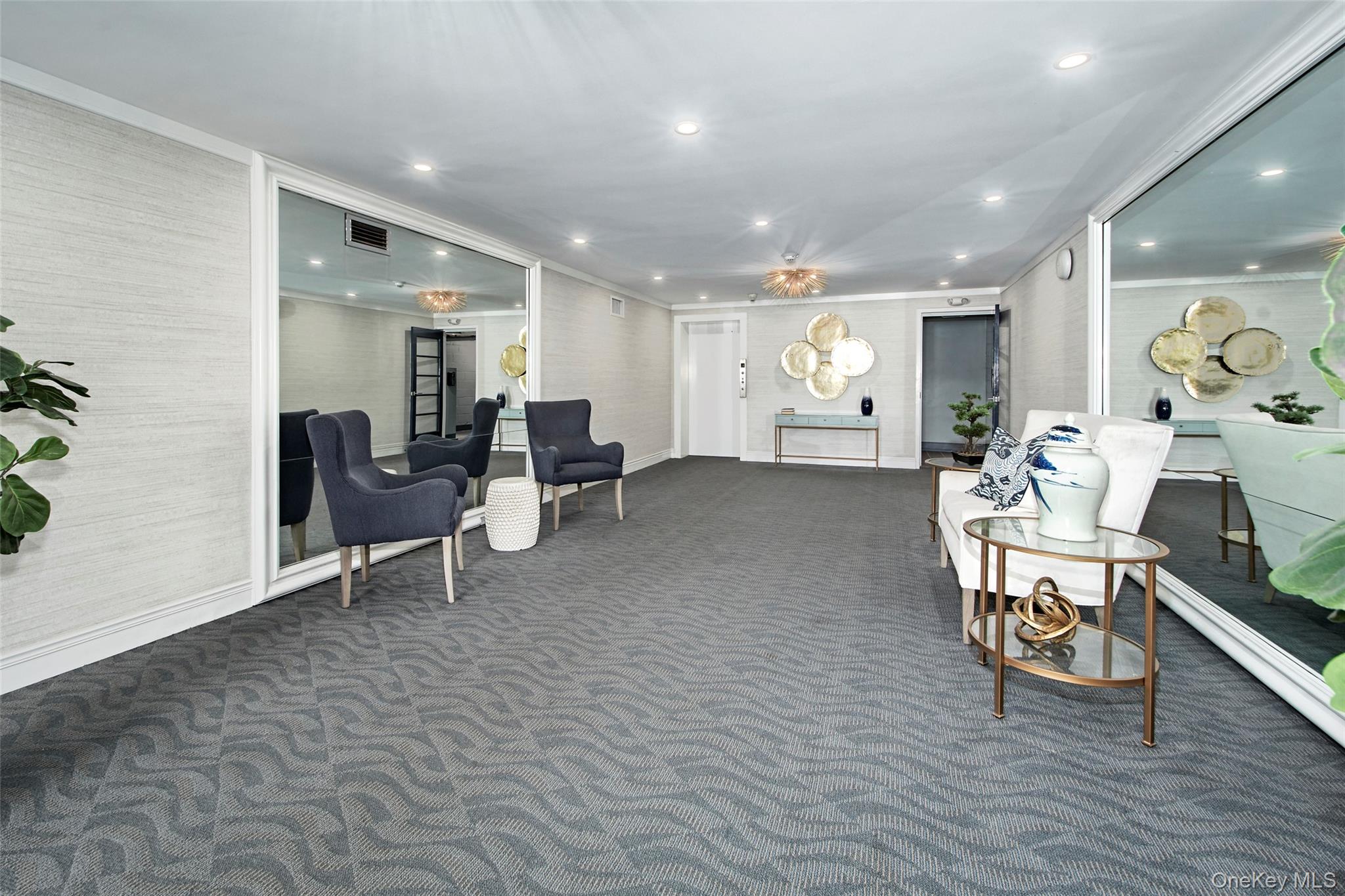 720 Milton Road, Unit 4C WEST Rye, NY 10580 - Photo 4 of 21 a living room with furniture a dining table and a potted plant