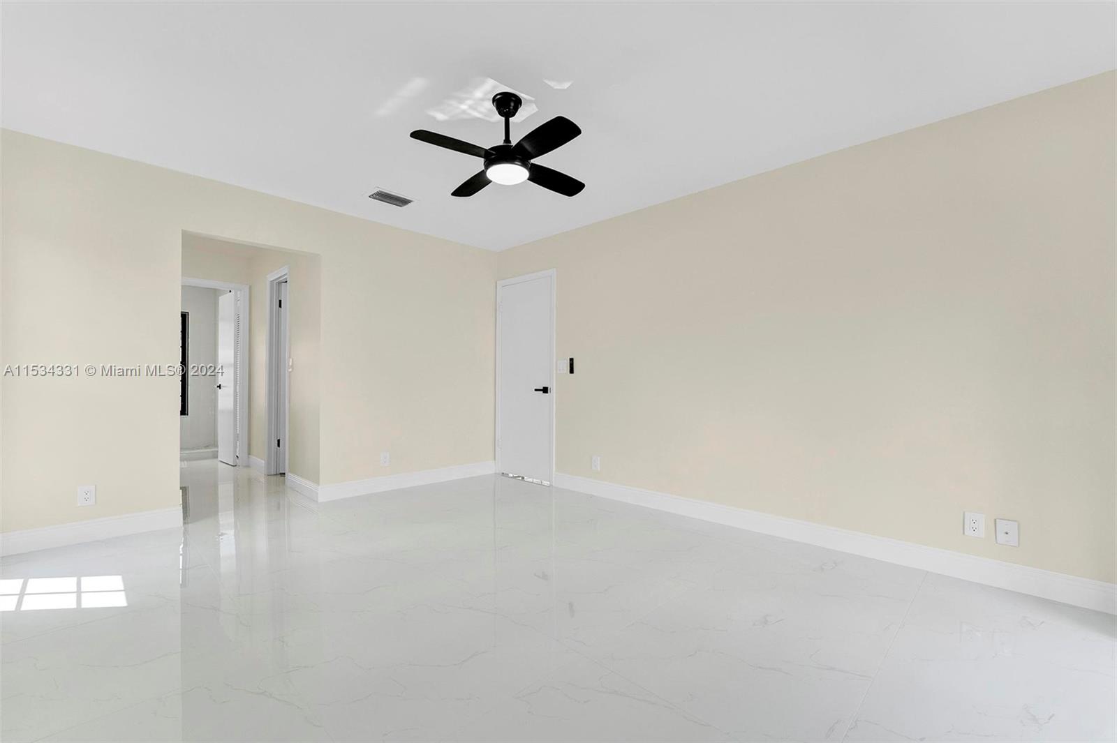 20871 Sugarloaf Lane Boca Raton, FL 33428 - Photo 13 of 44 Gallery Image 13