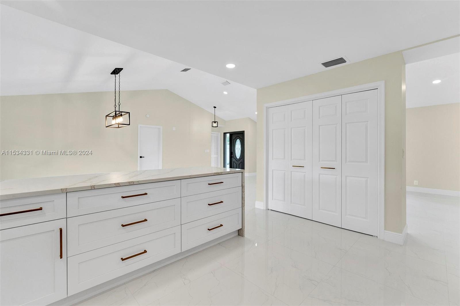 20871 Sugarloaf Lane Boca Raton, FL 33428 - Photo 6 of 44 Gallery Image 6