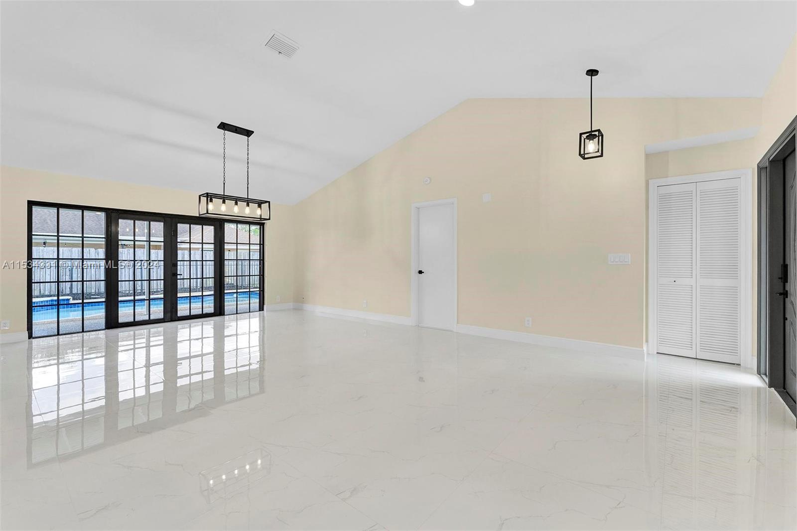 20871 Sugarloaf Lane Boca Raton, FL 33428 - Photo 10 of 44 Gallery Image 10