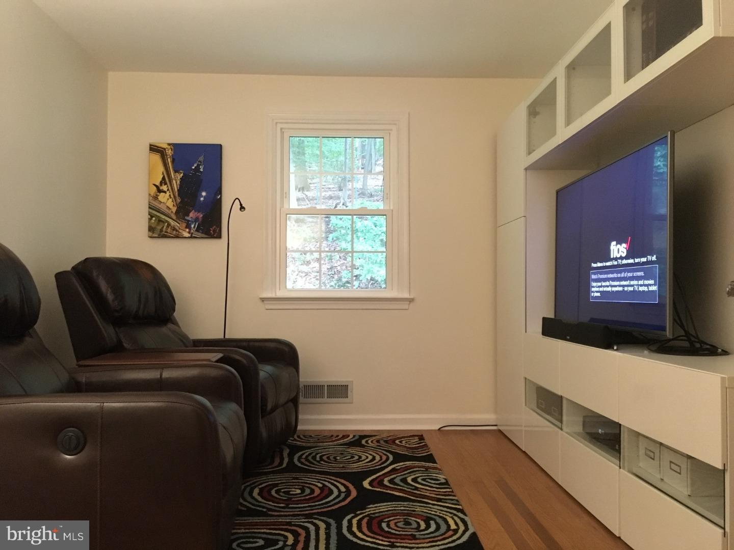 239 Arden Road Conshohocken, PA 19428 - Photo 14 of 15 Family Room